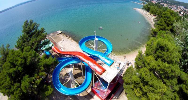 Apartments Flora Криквеница Екстериор снимка